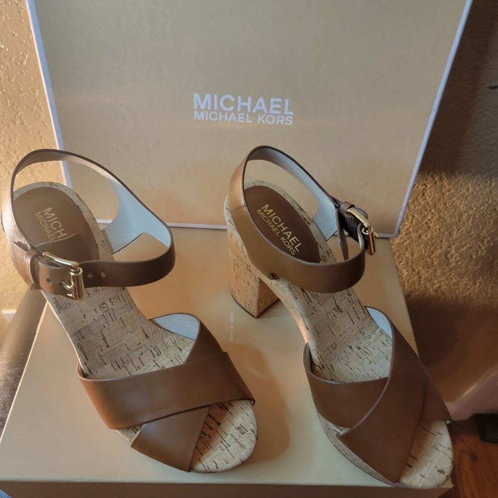 Michael Kors Natalia Platform Walnut Leather Shoe 9